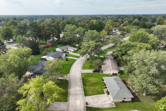 Eldorado Falls is a residential community outside of Fort Wayne with several amenities.