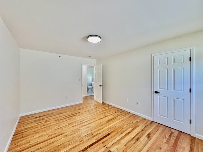 87 Chadwick Ave unit 3, Newark, NJ 07108 - photo 4
