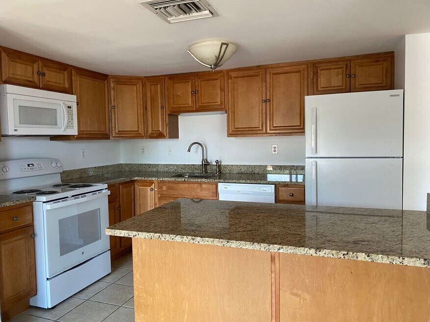 85 Brainerd Rd unit 404, Allston, MA 02134 - photo 1