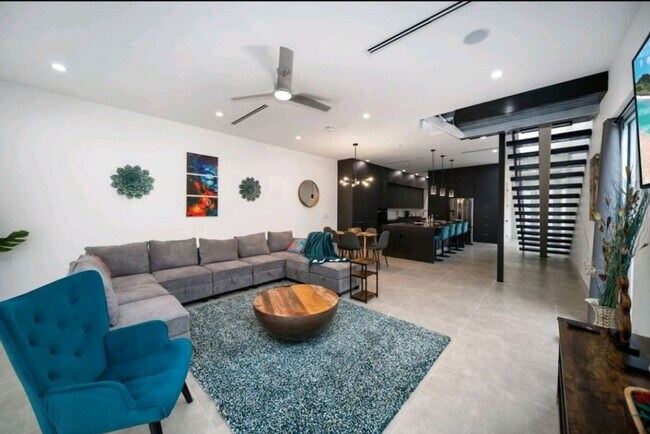 1514 NE 5th Ct unit ID1369637P, Fort Lauderdale, FL 33301 - photo 5