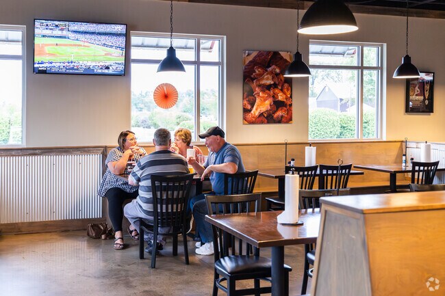 Shigs In Pit BBQ is a locally owned BBQ restaurant serving the community of Eldorado Hills.
