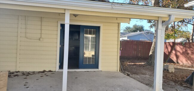 1934 Mckinley Ave unit A, San Antonio, TX 78210 - photo 3