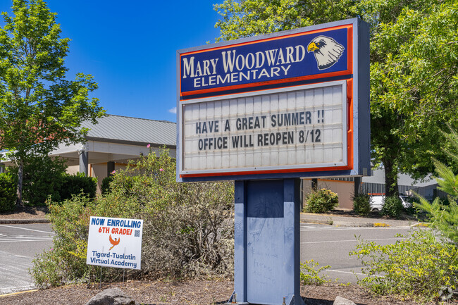 Mary Woodward Elementary School sign.