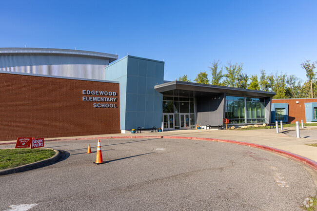 Edgewood Elementary School is for students in grades PK and K-5.