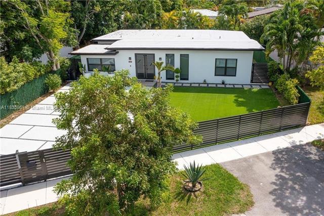 1320 N Biscayne Point Rd, Miami Beach, FL 33141 - photo 1