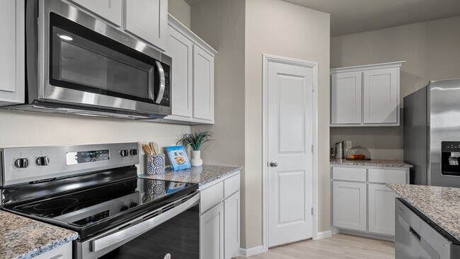 138 Sandstone Cir unit 38103134, Granbury, TX 76048 - photo 5