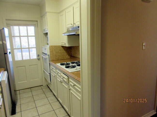 511 Chickadee Dr unit A, Little Rock, AR 72205 - photo 6