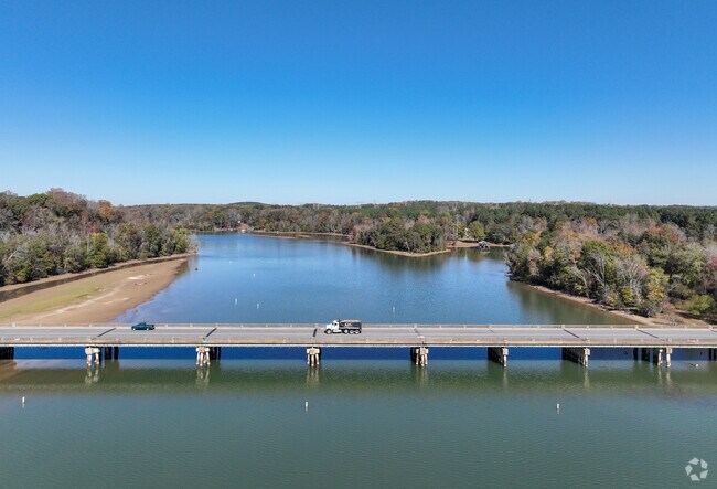 Harbor House is bordered by the breathtaking and broad Catawba River.