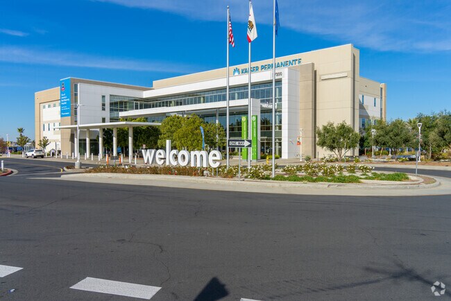 Experience comprehensive healthcare services at Kaiser Permanente near Victoriano.