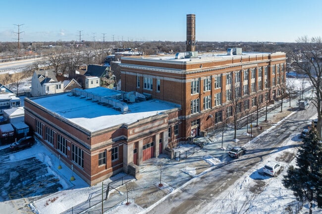 Park Manor Elementary is part of the Chicago Public Schools.