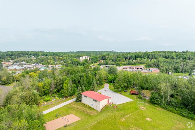 At Stone Ridge School, students engage in a variety of extracurricular activities.