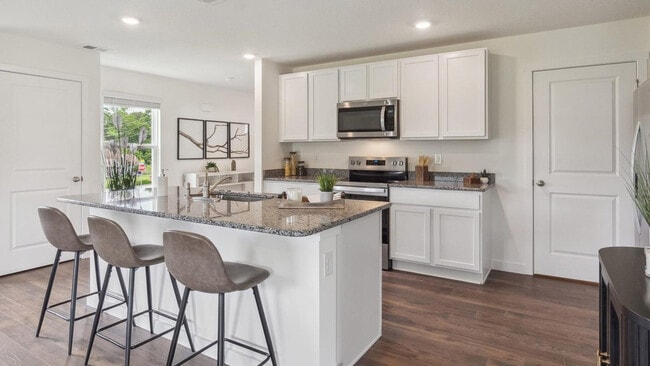 7034 Randleman Dr, Knoxville, TN 37918 - photo 3