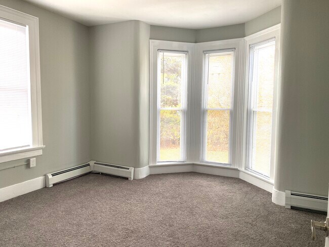 72 Broad St unit 1, Plainville, CT 06062 - photo 7