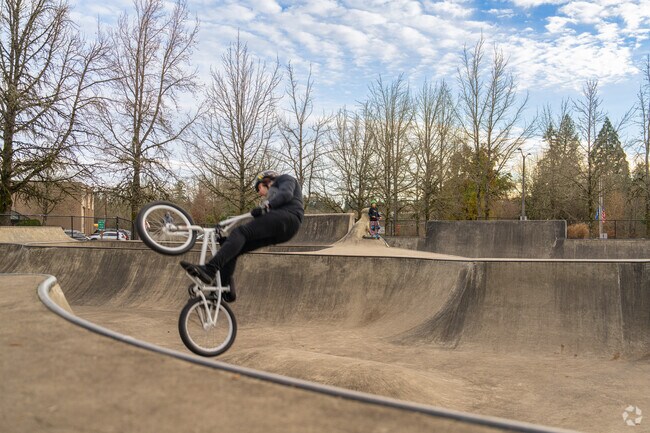 Cruise around the dinosaur and volcano themed bowl at Tigard Skatepark in Downtown Tigard.