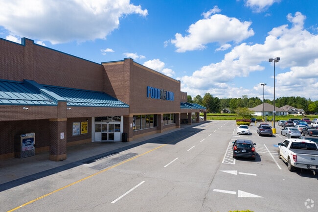 Food Lion is a major grocery hub for the residents of Chickamauga.