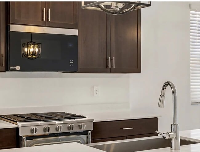 2542 Fortana Dr, San Tan Valley, AZ 85143 - photo 4