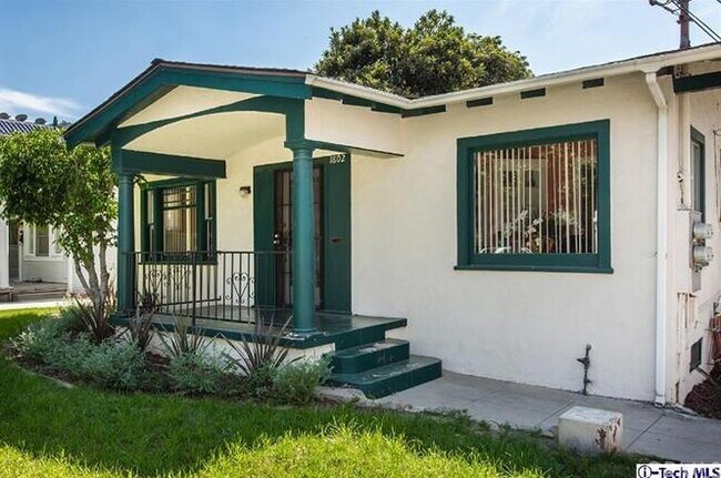 1802 E Glenoaks Blvd unit C, Glendale, CA 91206 - photo 2