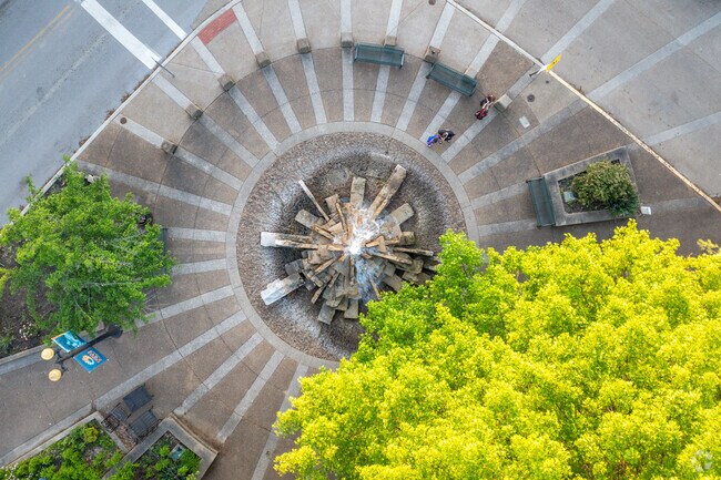 Tepe Park residents can head over to Haynie's Corner and hang out by the fountain.