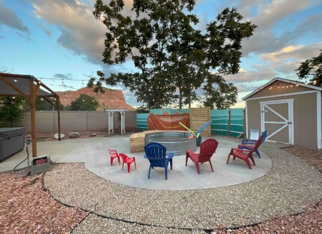 170 E 100 N unit ID1249860P, Kanab, UT 84741 - photo 4