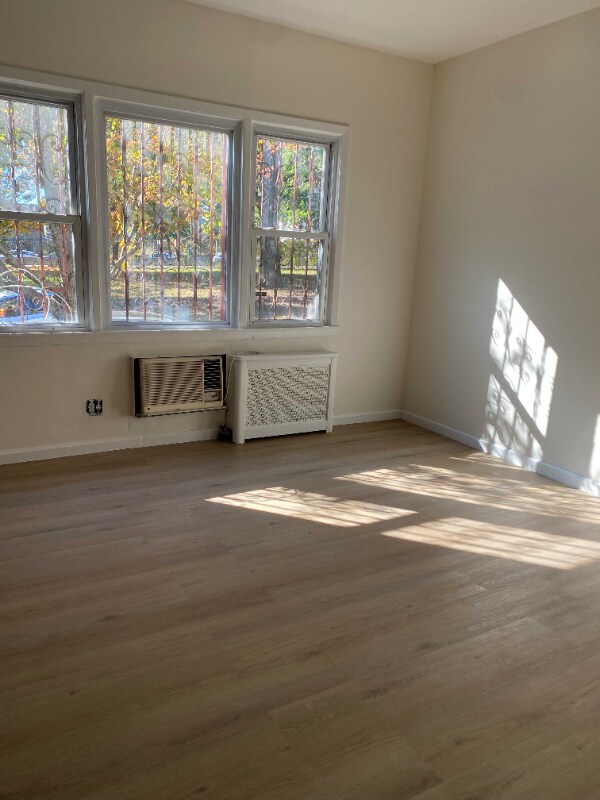 47 Marginal St E unit First Floor, Brooklyn, NY 11207 - photo 4