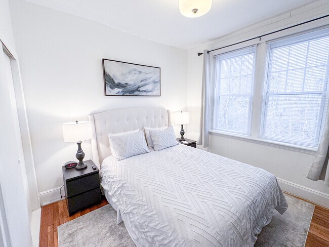 29 Mt Hood unit 12, Boston, MA 02135 - photo 4