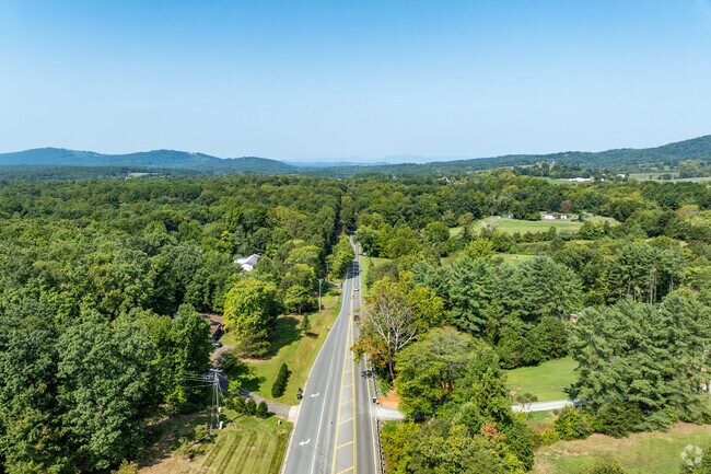 Richmond Road – also known locally as Route 250 – ensures the hum of life is never too far away.