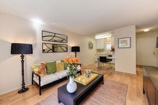 126 Milford St Unit 14, East Lansing, MI 48823