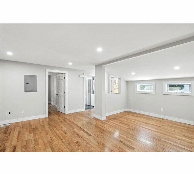 45B Warner St, Gloucester, MA 01930 - photo 3