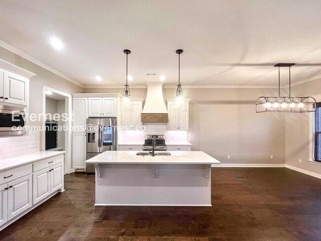 613 Creekside Cove, Bryant, AR 72022 - photo 3