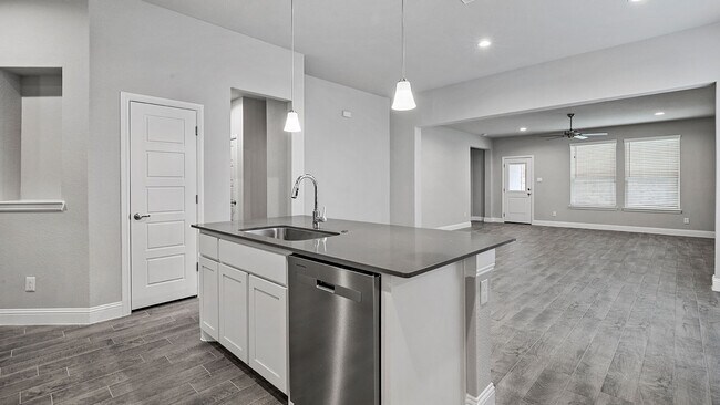 2516 Goldfinch Dr, Denton, TX 76205 - photo 7