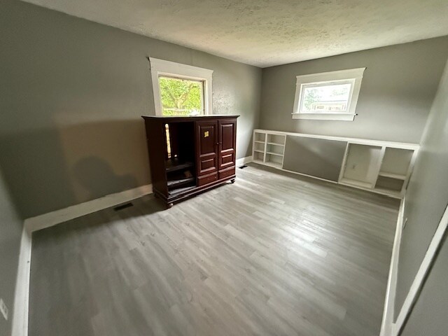 404 Wooster Rd N unit 1, Barberton, OH 44203 - photo 3