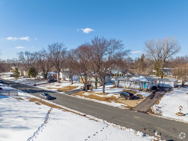 Ramblers are prevalent in the Sunnyside neighborhood.