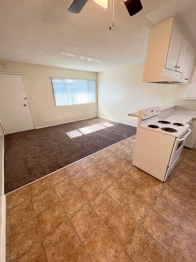 CHADRON, Gardena, CA 90249 - photo 5