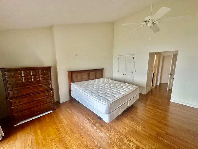 4480 Post Rd unit 4, East Greenwich, RI 02818 - photo 7