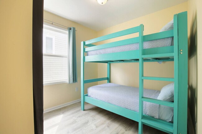 608 Carolina Beach Ave S unit ID1302656P, Carolina Beach, NC 28428 - photo 5