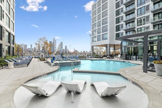 5 Port Imperial Blvd, Weehawken, NJ 07086