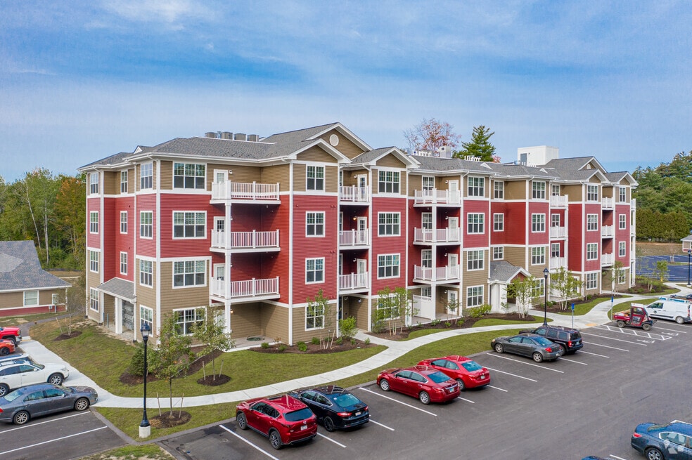 The Thomas Apartments, Somersworth, NH 03878 - photo 1