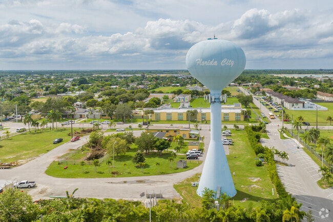 Florida City, FL is the last place folks drive through on their way to the Florida Keys.