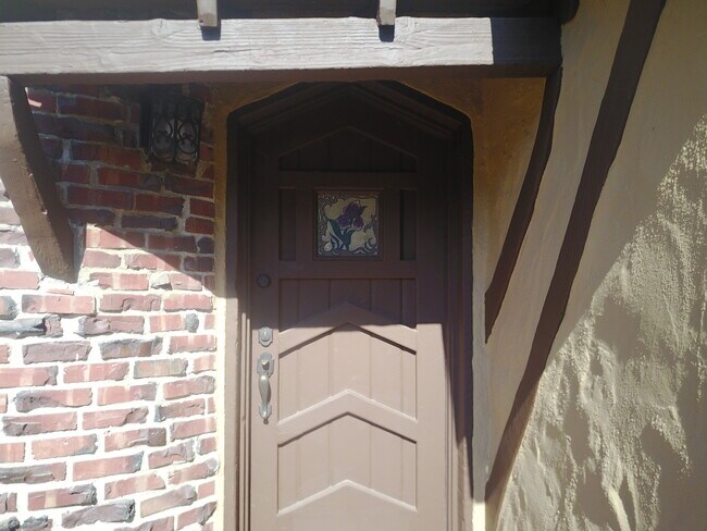 1330 N Formosa Ave unit 1/2, Los Angeles, CA 90046 - photo 7