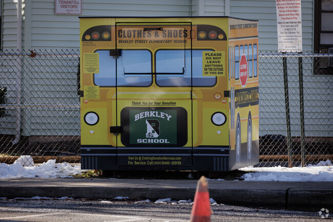 Berkley Elementary School in New Milford, NJ serves students from grades K-5.