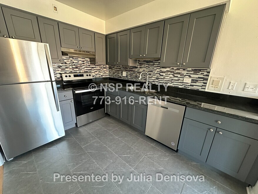 1653 Oakwood Ave unit 2B, Des Plaines, IL 60016 - photo 1