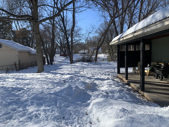 2541 Bittersweet Ln, Saint Paul, MN 55109 - photo 2