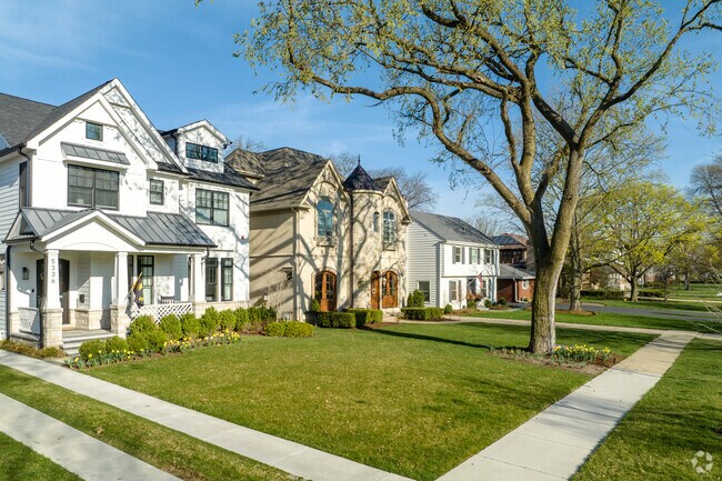 In Forest Hill, it’s not uncommon for houses to sit on lots that approach a quarter acre.