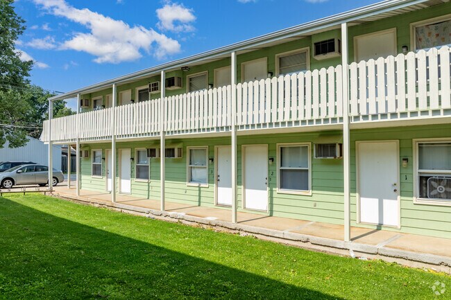 Rally - Free Parking Included, Champaign, IL 61820 - photo 7