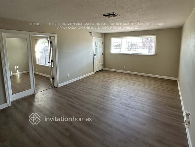 12214 N Escobar Way, Phoenix, AZ 85022 - photo 4