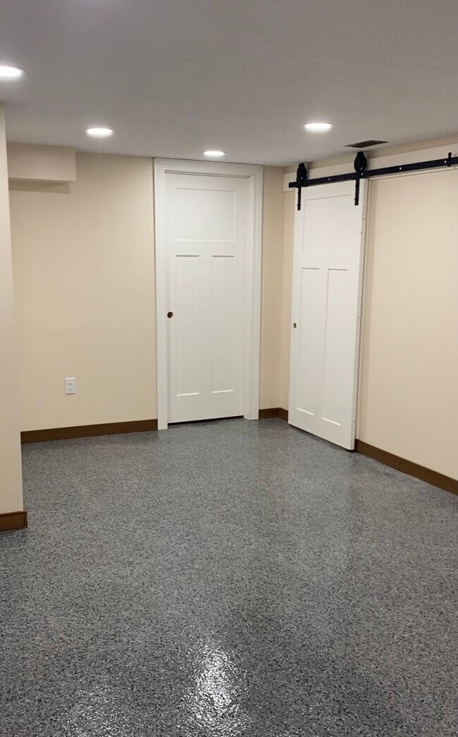 105 Wapak St unit Suite 2, Wapakoneta, OH 45895 - photo 7