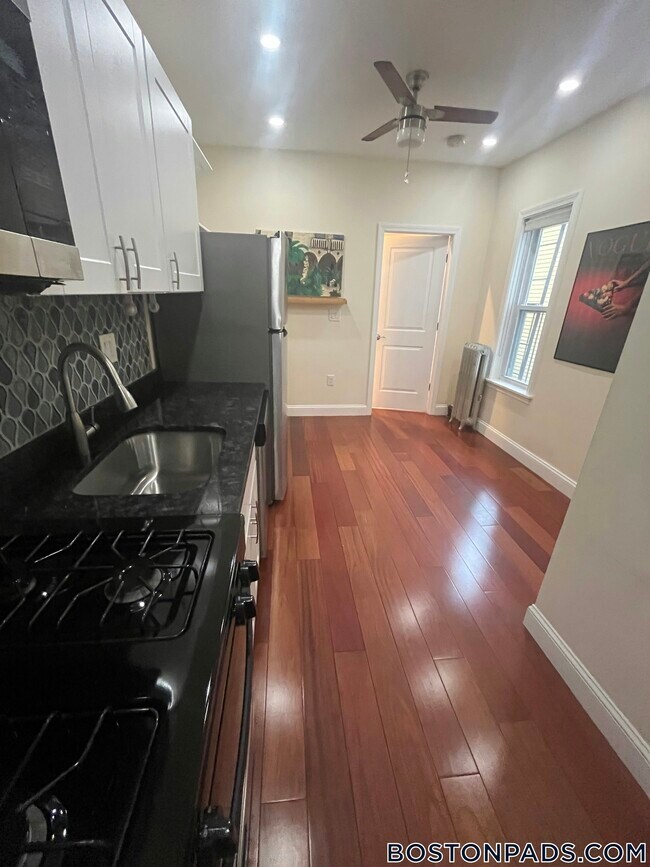 89-91 Hancock St unit 9, Cambridge, MA 02139 - photo 5