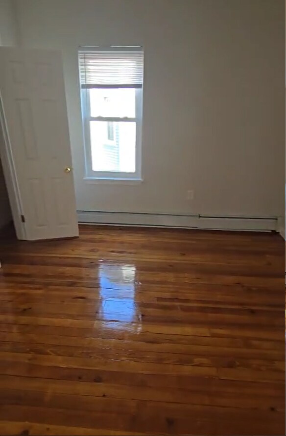 73 Pliny St Unit 2nd FLR, Hartford, CT 06120