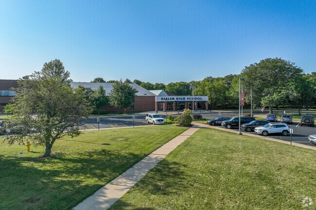 Harlem High School is part of Harlem School District 122 and earns a B-minus on Niche.