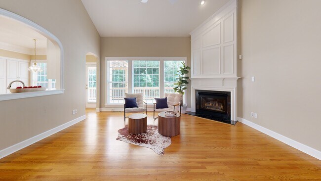 2132 Wrights Mill Cir NE, Atlanta, GA 30324 - photo 2